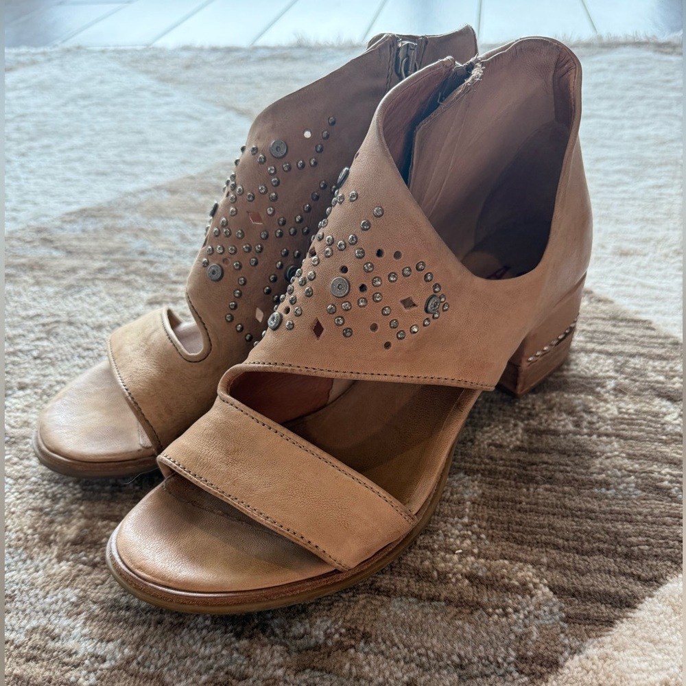 AS 98 Tan Studded Cutout Ankle Boots